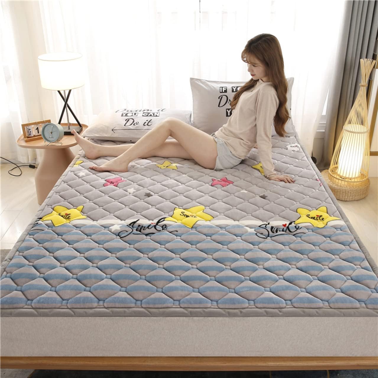 Single Bed Pad 150 x 200 cm Flannel Wine Red with 4 Rubber Bands Moisture Absorbing Heat Generating Microfiber (Grey WP 100 x 200 cm)