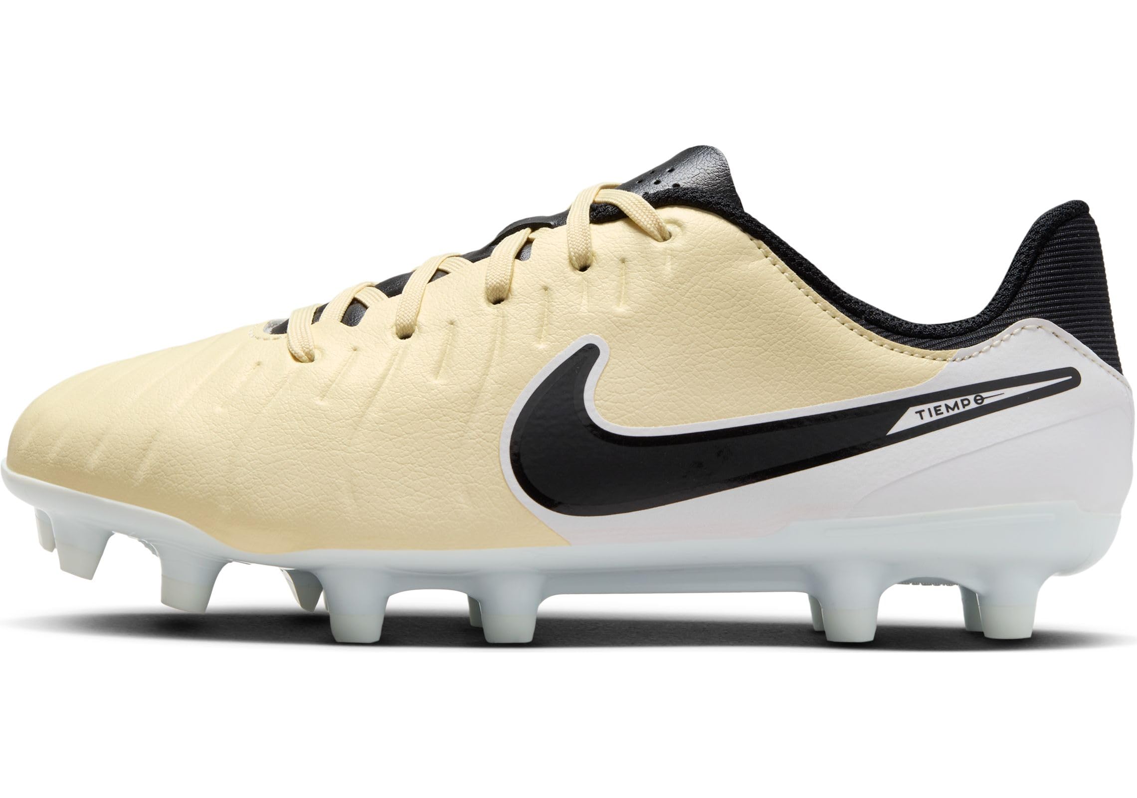 NIKEBoy's Legend 10 AcademyFootball Shoe