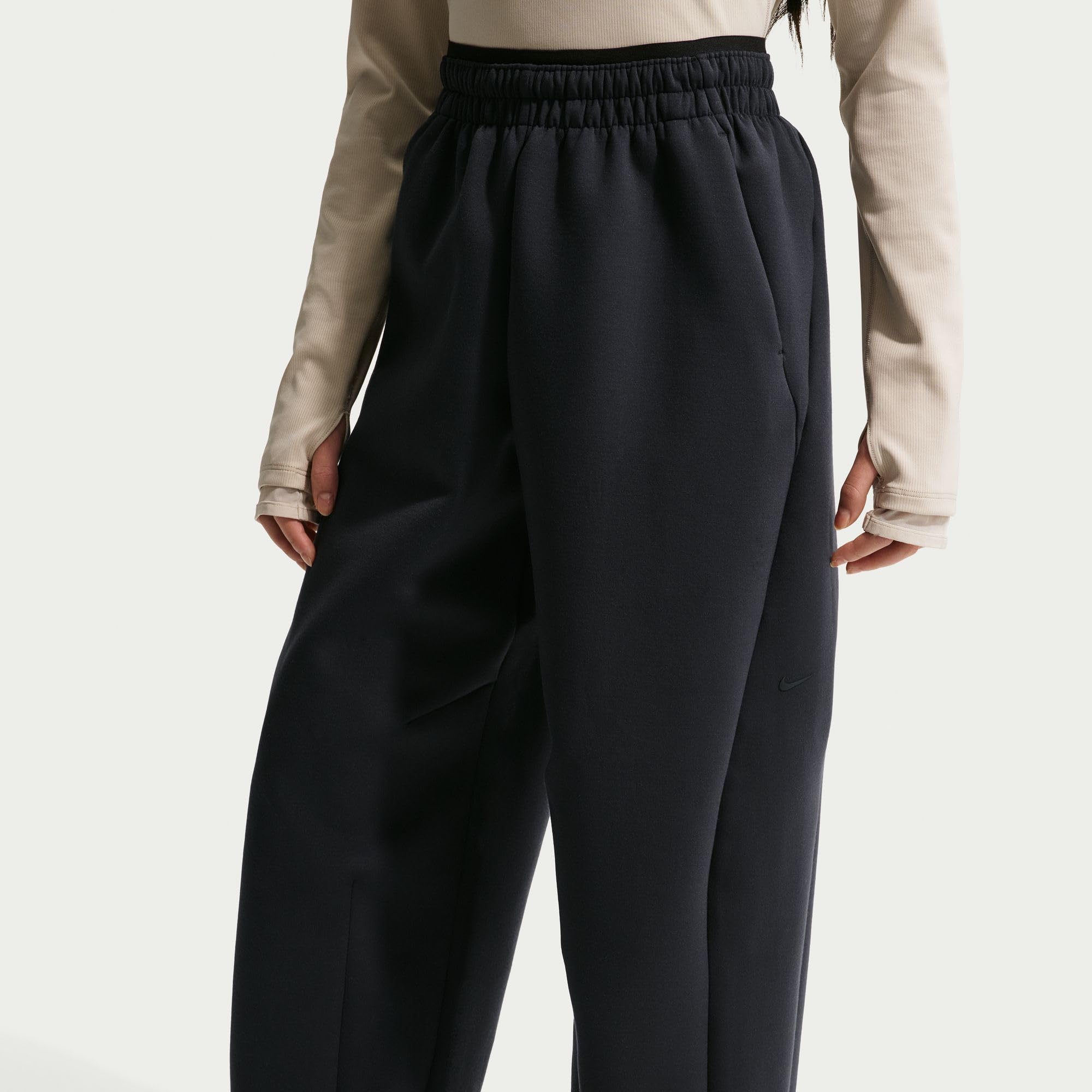 NIKE MAVN Strickhose mit Therma-FIT-Technologie und hohem Bund für Mädchen, IM1764