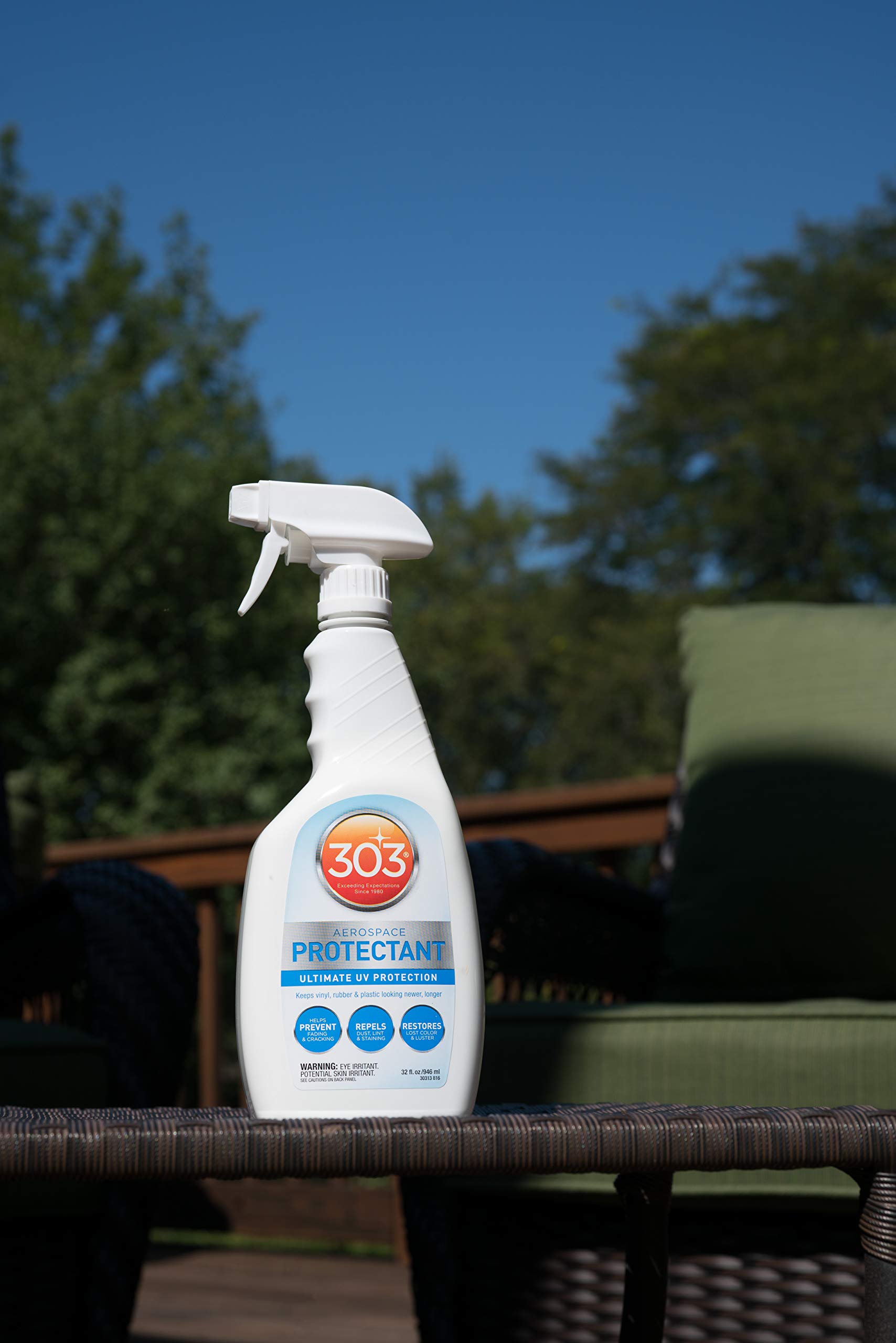 303 (30313) Aerospace Protectant 946 ml – Spray de protección UV para plástico, vinilo, goma y cuero – Acabado mate, protege contra la decoloración y la fragilidad + guantes de nitrilo gratis