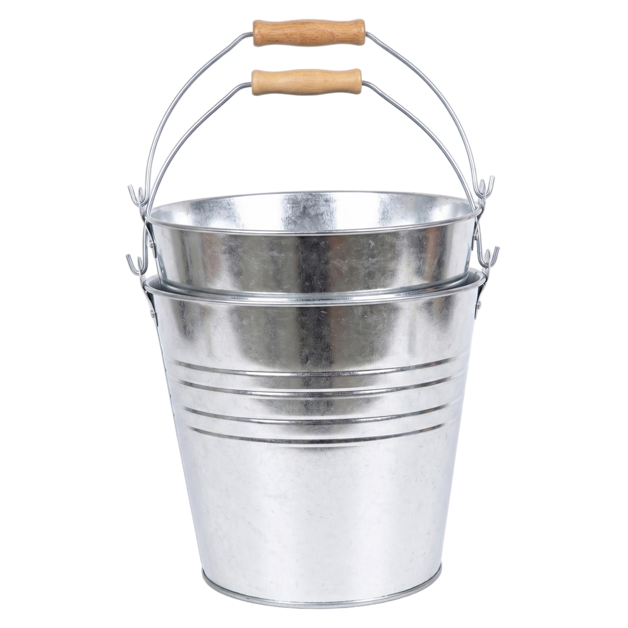 Cubos de cerveza galvanizados con asas para enfriar tus bebidas en fiestas de estilo rústico