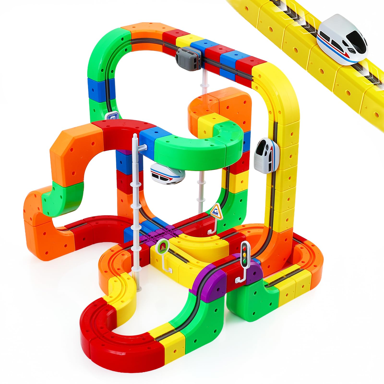 Set di treni cubici Magic Rail da 123 pezzi, set di treni elettrici, layout 3D incorporati, pista da corsa flessibile, giocattolo per la costruzione di auto motorizzate che sfidano la gravità