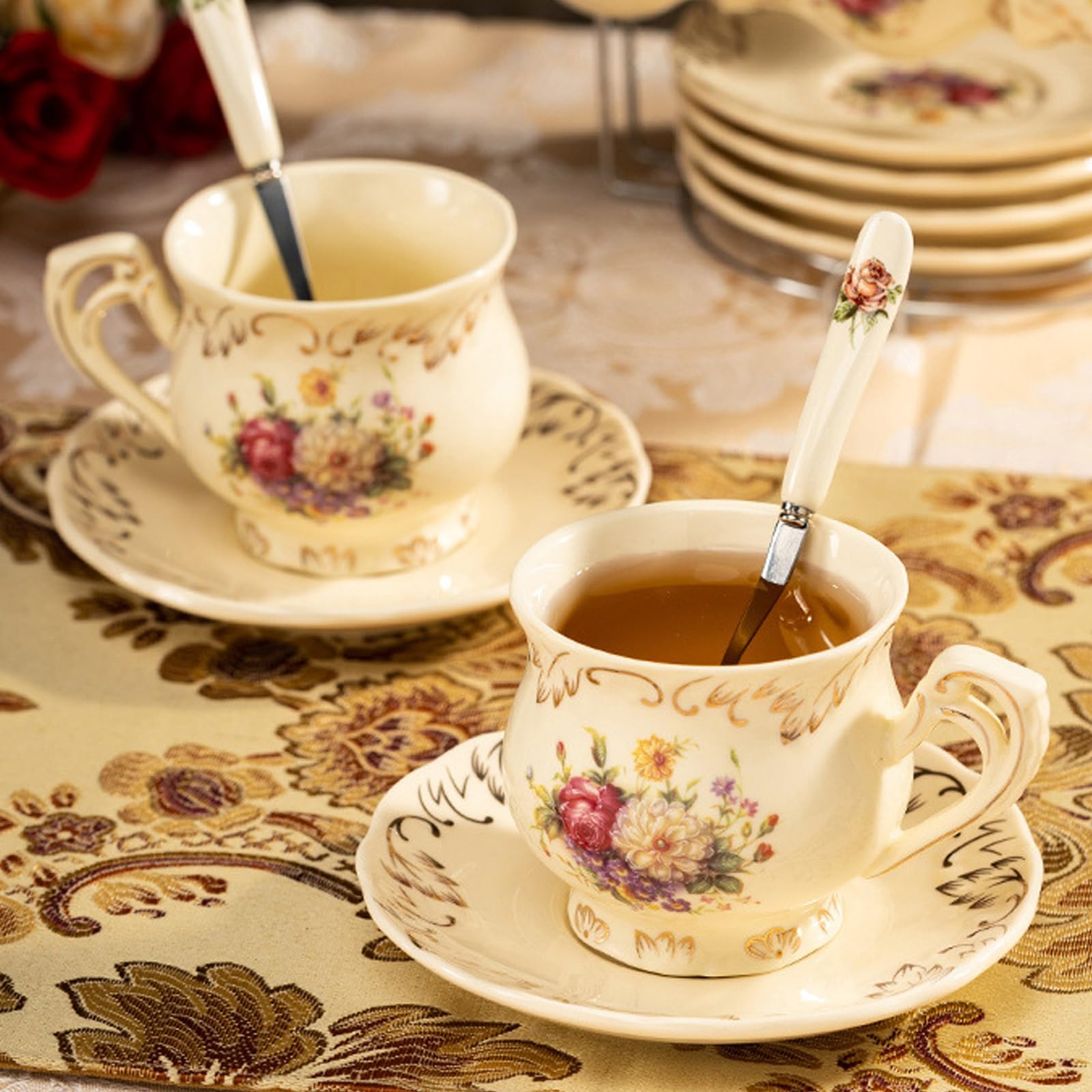 Porcelanowy zestaw filiżanek i spodków w kształcie europejskich kwiatów | Europejski kwiatowy wzór 3-częściowy zestaw filiżanek i spodków do kawy na imprezę w biurze w domu