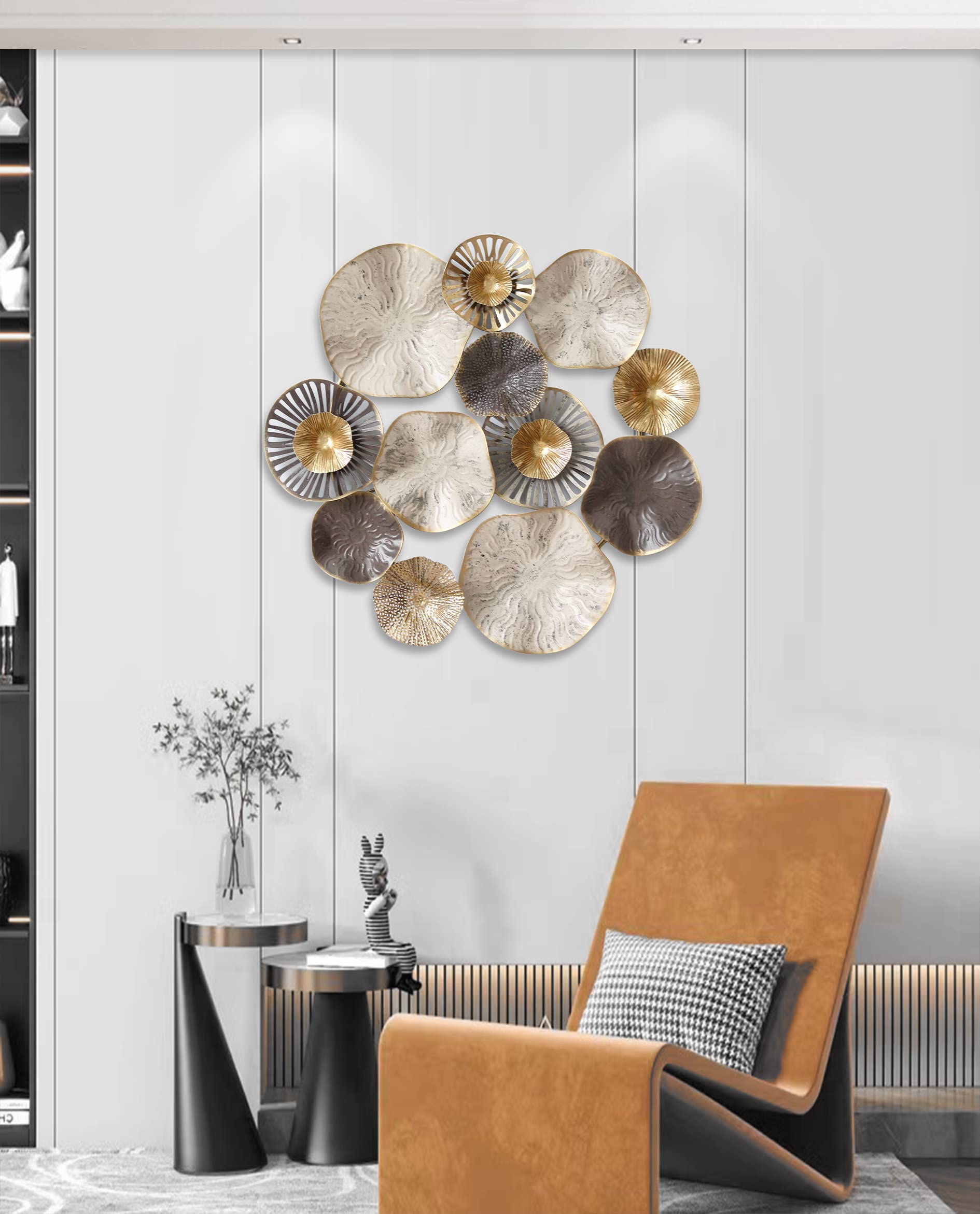 Kobolo Wandbild Wanddeko Metallbild 3D Round aus Metall 71x67x6 cm Beige
