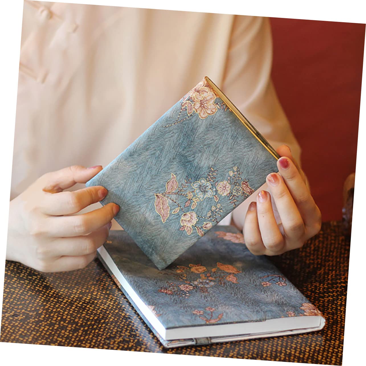 4piezas Funda De Libro De Lavable Diseño Decorativo Protector De Libros Para Uso Escolar y Personal Funda De Artesanal