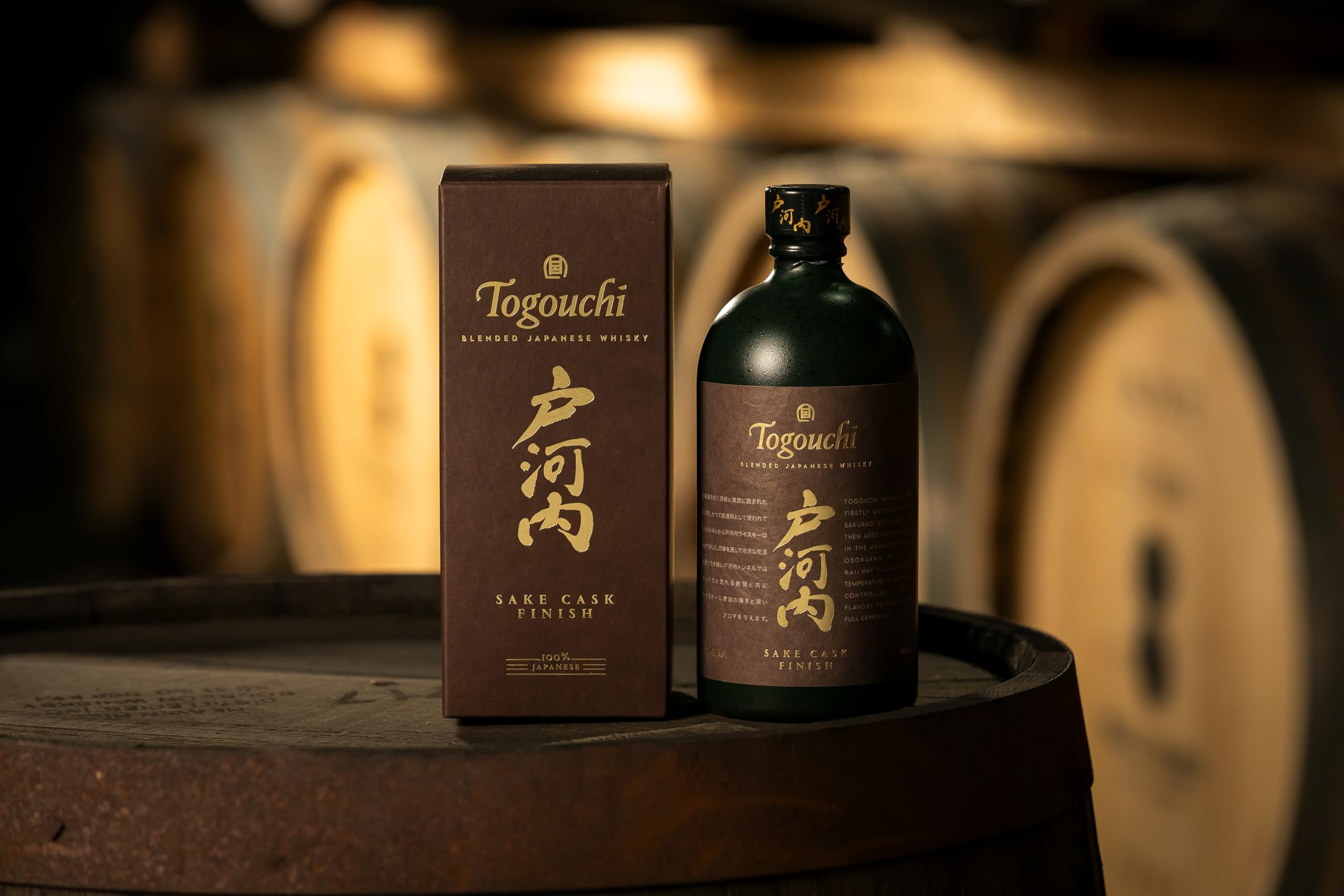 Togouchi Sake Cask Finish Japanese Whisky 700mL : Amazon.sg: Grocery