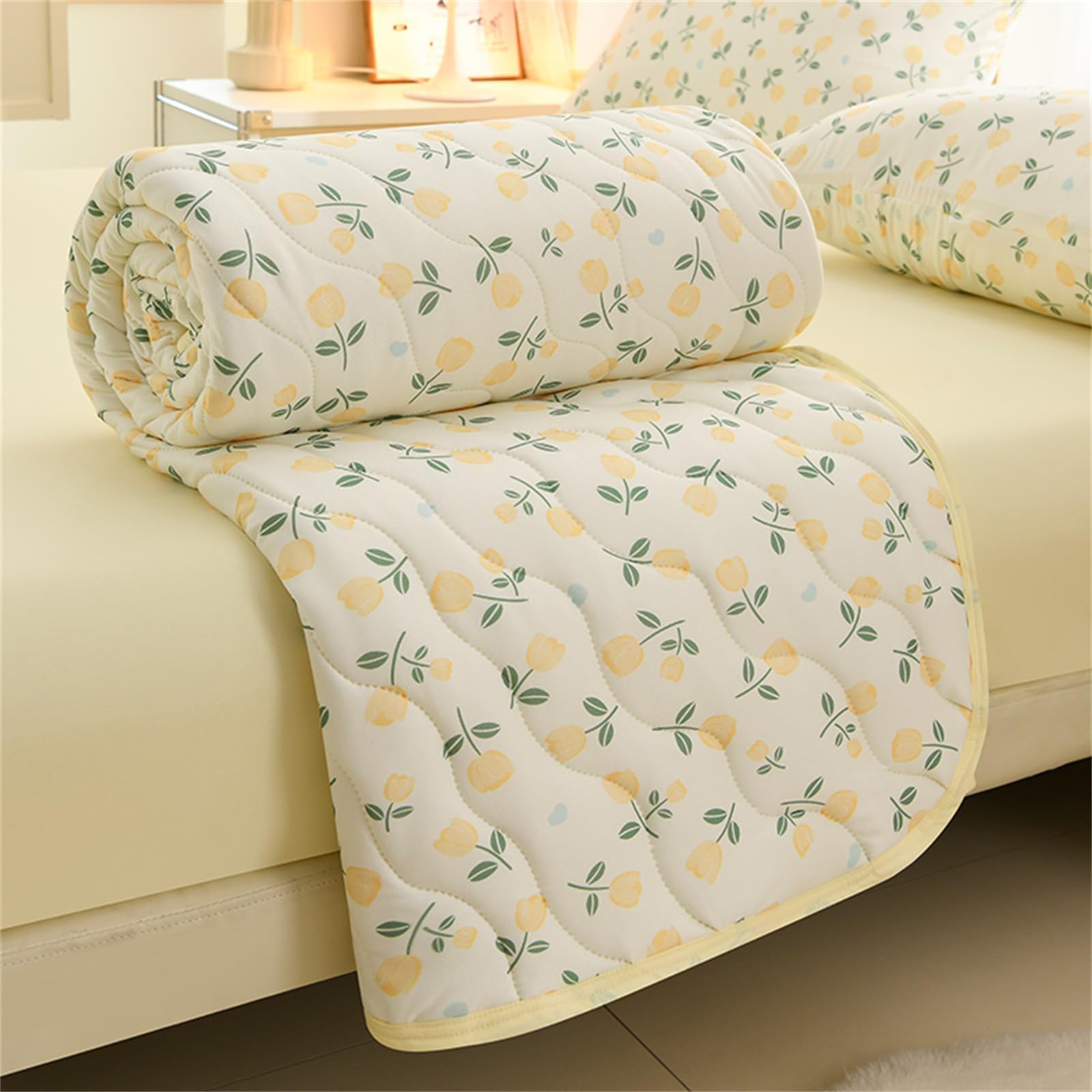 Akuops Yellow Tulip Coverless Duvet 4.5 Tog For Single Double King Size, Summer Duvet No Cover Cosy And Lightweight Quilt Breathable Bedspreads Quilted Throw For Beds (,200 * 230Cm)