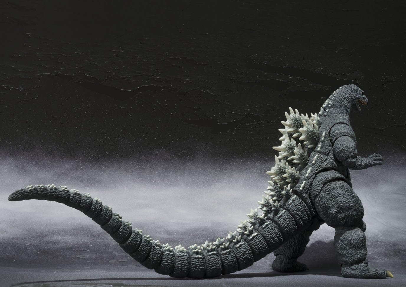 Bеѕt Dеаl Prоduсt Bandai Tamashii Nations S.H. Monsterarts Kou Kyou Kyouku Godzilla (1989) Action Figure