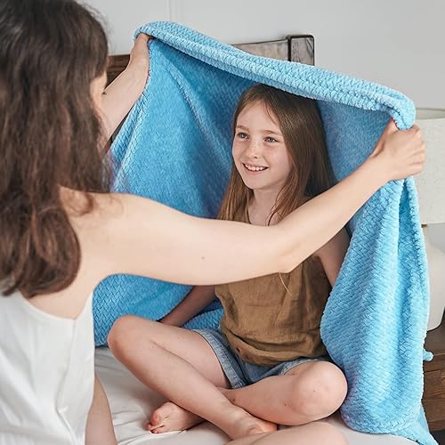 Miniatura 3 de NEWCOSPLAY Manta súper suave de franela sedosa de alta calidad con patrón de hojas, ligera, para uso en todas las estaciones (azul cielo, manta (40