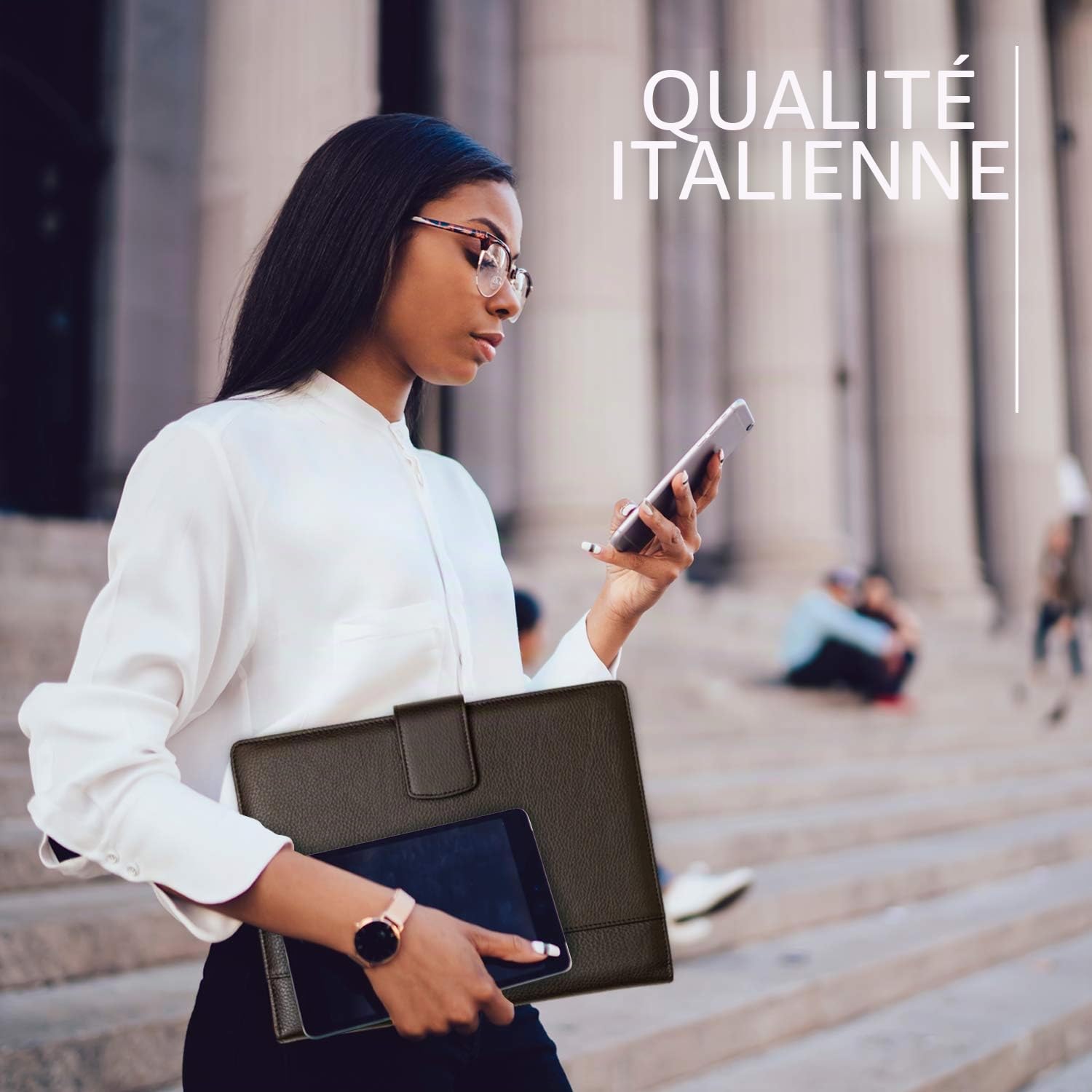 Porte Documents A4 100% Cuir Véritable Pleine Fleur Martelé - Conferencier Fabriqué à la Main par des Artisans Experts - Spacieux, pour une Réunion ou en Cours, avec Fermeture Magnétique - Marron