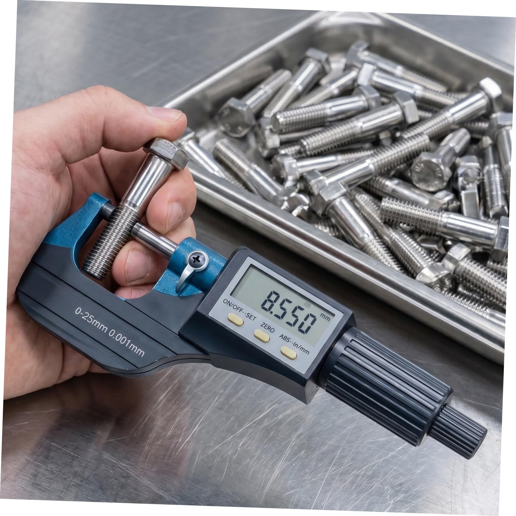 iplusmile Micrómetro Digital para Mediciones Industriales y Conversión Rápida de Unidades de Exterior 0-25mm Calibración de Precisión Fabricado en Material Cementado