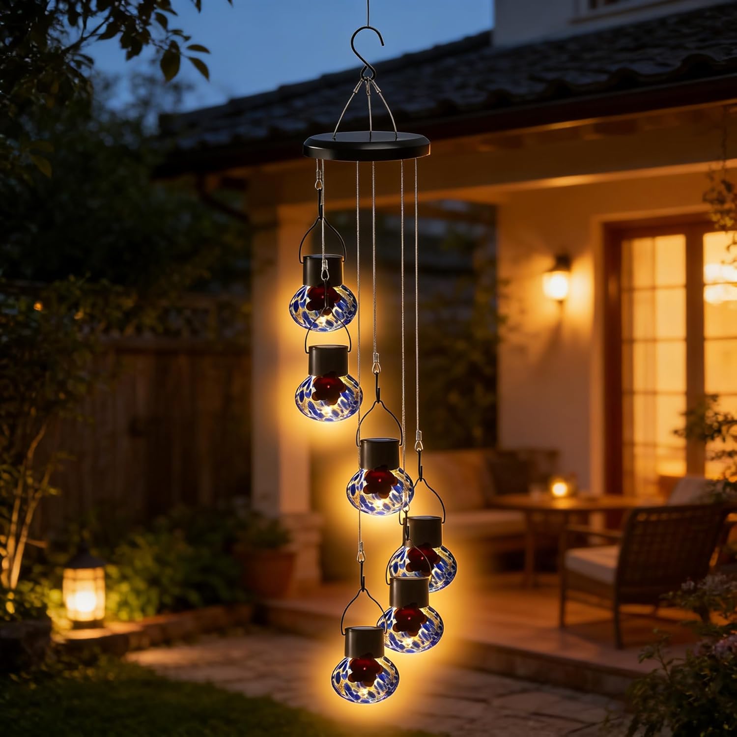 Solar-Powered Hummingbird Feeder with Wind Chime Elegance – 6 Leak-Proof Glass Ports, Frosted Design & Sea Night Lights – Perfect Outdoor Gift for Nature Enthusiasts