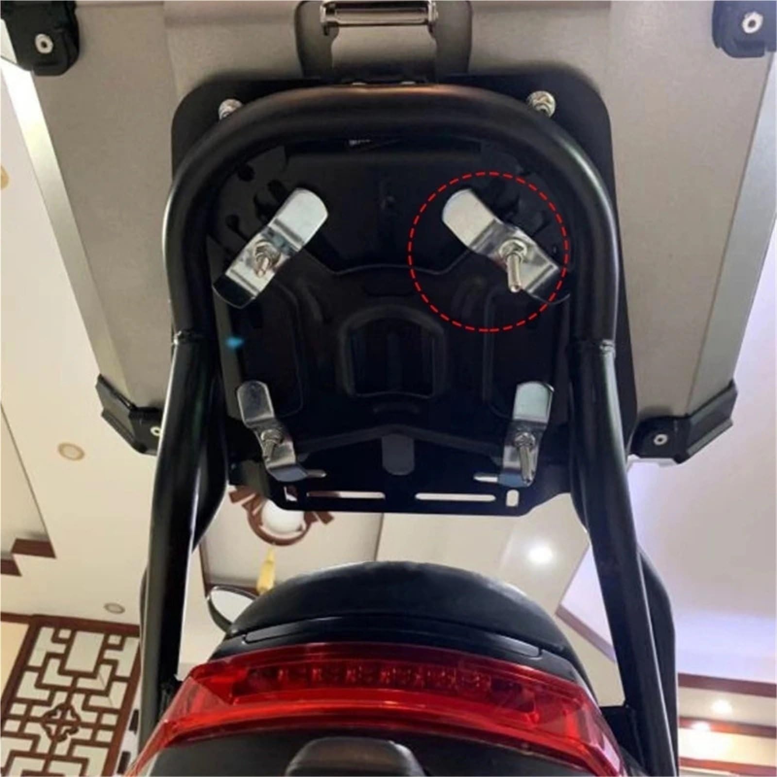 motocyklowyTopcase bagażnika motocykla Uchwyty do motocyklowych zamków, boczne walizki, mocowania, elementy mocujące(25L 32L lock)