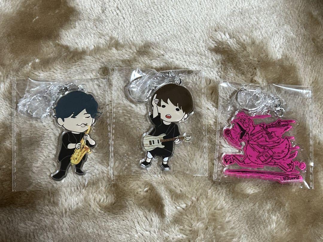 UVERworld THE LIVE くじ アクリルキーホルダー UVERworld くじ アクリルキーホルダー 71FtM2EGdpL._UF350,