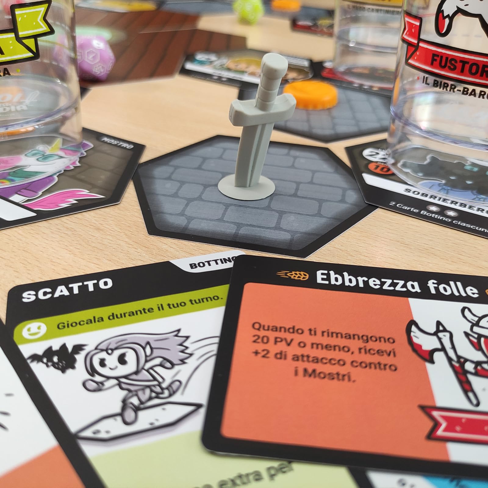 Cranio Creations - Eroi di Barcadia – Il Gioco per Chi ha Sete di Avventura | 2-6 Giocatori - 90 Min – Party Game – Età 18+ - Edizione in Lingua Italiana