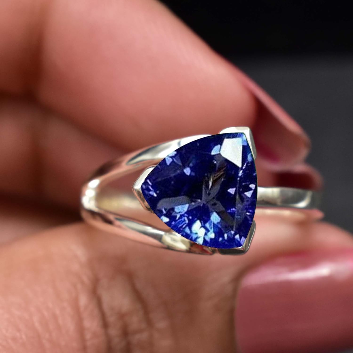 Multicolor Alexandrite Trillion Cut Gemstone Ring For Women 925 Sterling Silver Ring Natural Alexandrite Ring Wedding Gift For Special Someone Elegant Ring