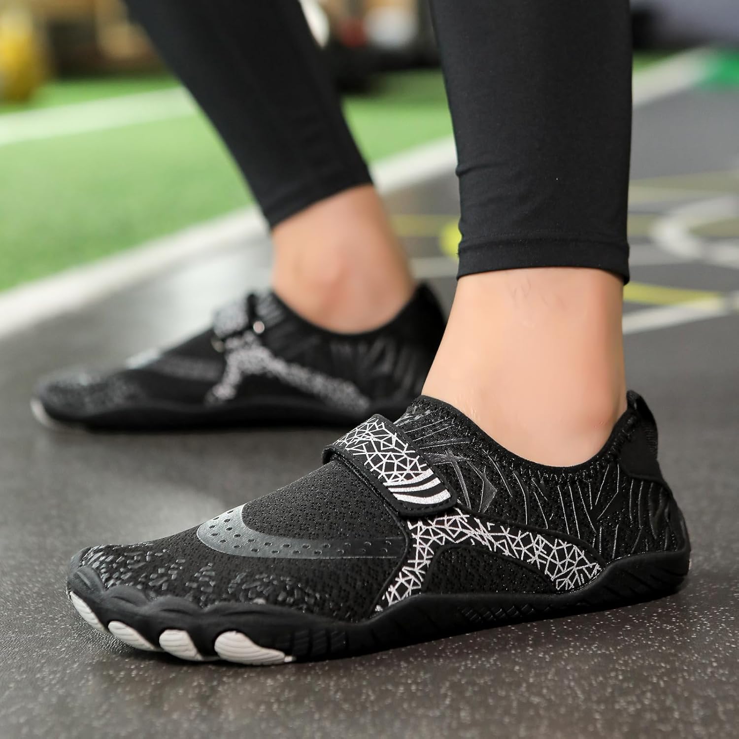 Adult Water Shoes Walking Lightweight Men Quick-Dry Aqua Sock Barefoot Shoes Women Non-Slip Athletic Swim Beach Shoe Surfing