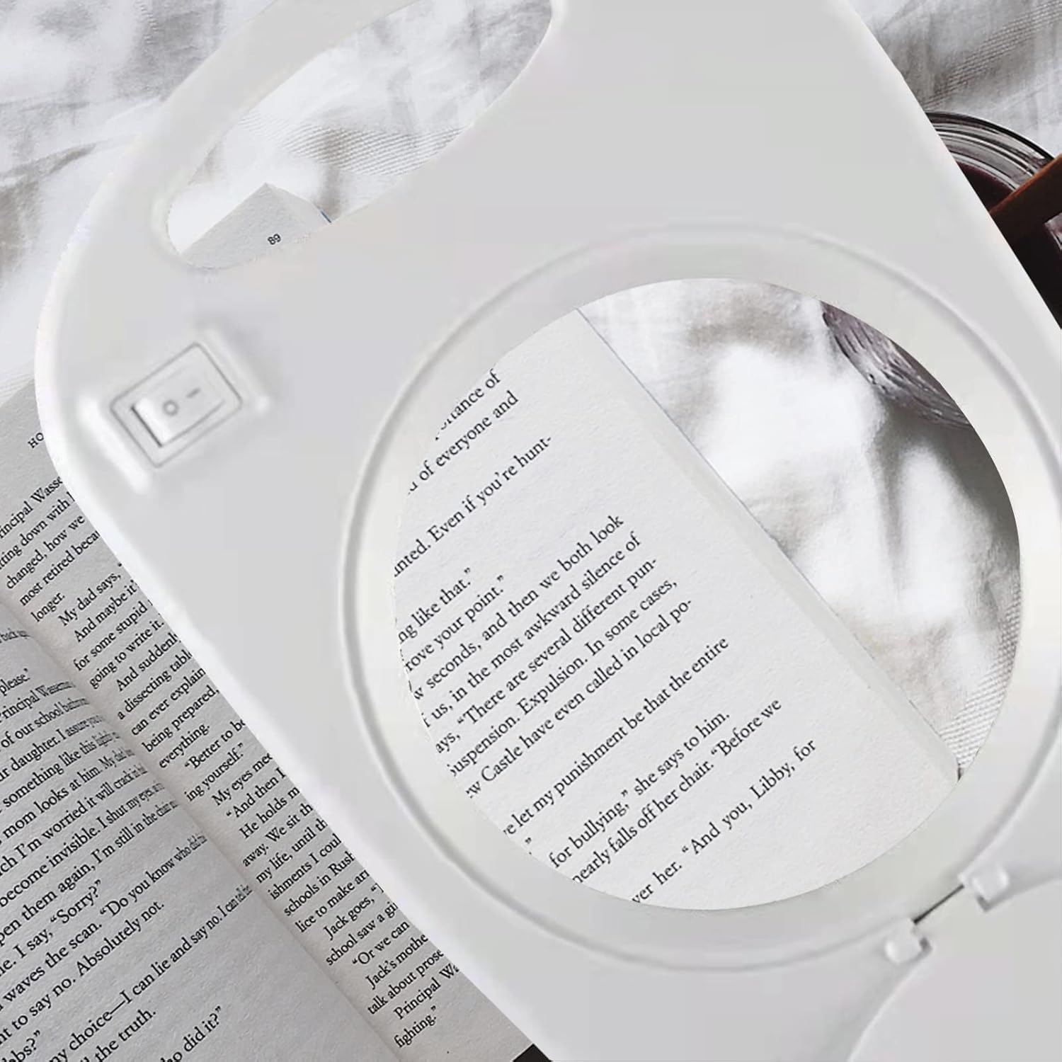 21 Best Magnifying Glass For Artists Crafting Perfect Masterpiece