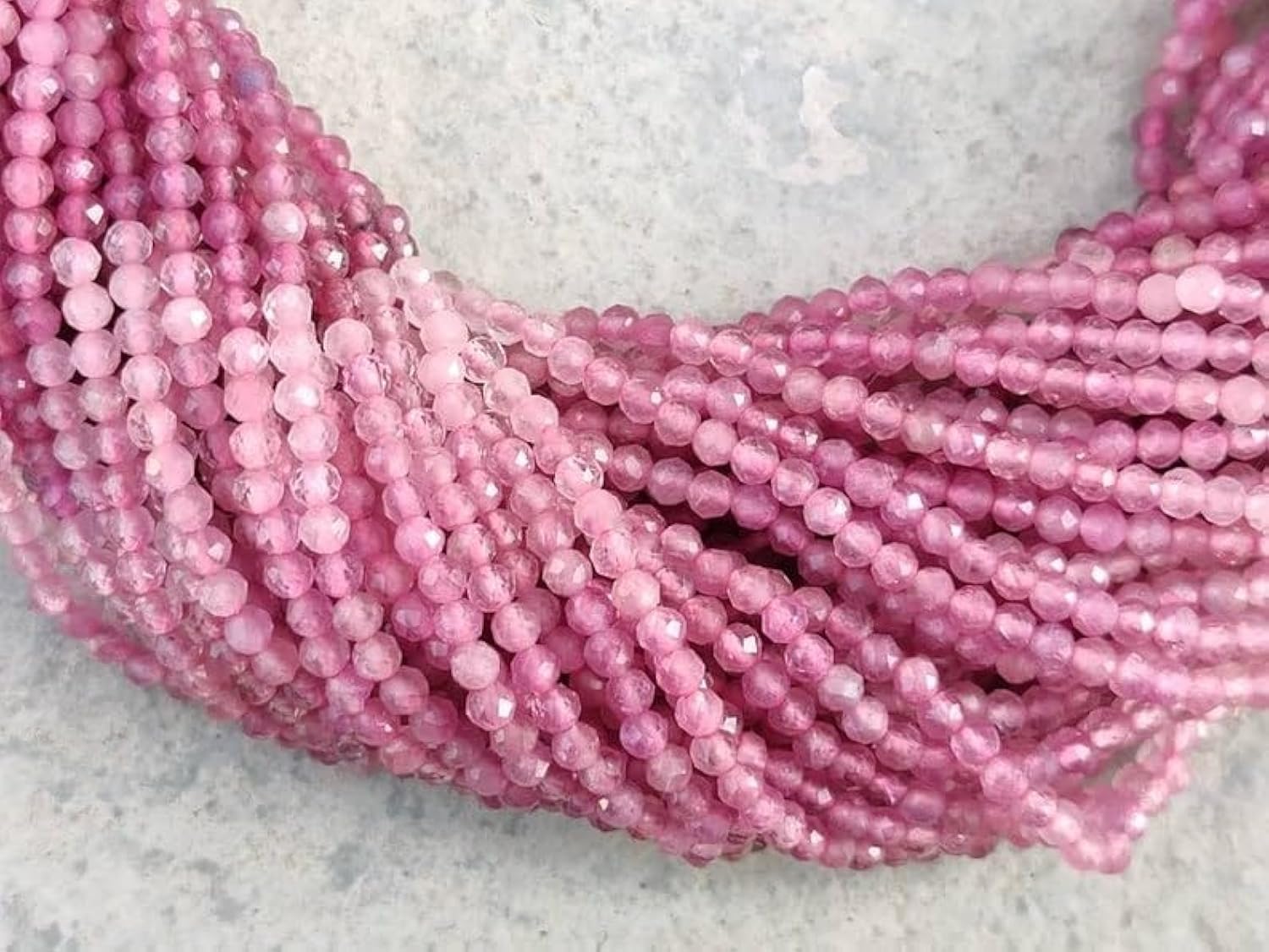 Perles en tourmaline rose naturelle 2mm à facettes de 33cm pour la création de vos bijoux