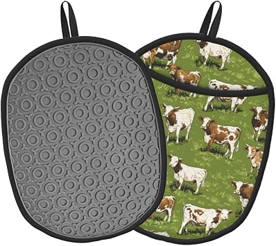 Farm Cow Silicone Pot Holders Set of 2, Heat Resistant up to 500F, Non-Slip Kitchen Hot Pads with Pocket and Soft Quilted Cotton Lining for Baking, Cooking and Hot Pots