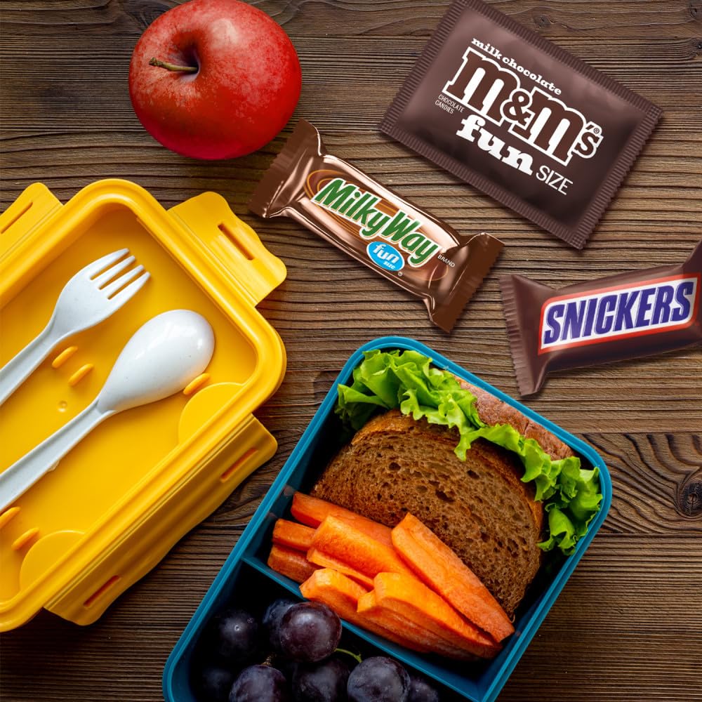 Mars Snickers, M&M'S Milk Chocolate, Milky Way & Twix Fun Size Chocolate Candy Variety Pack, 75 Ct Bulk Bag (2.73 Pounds)