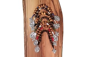 Chaplet of the Holy Face of Jesus - Wooden Beads with Saint Medals