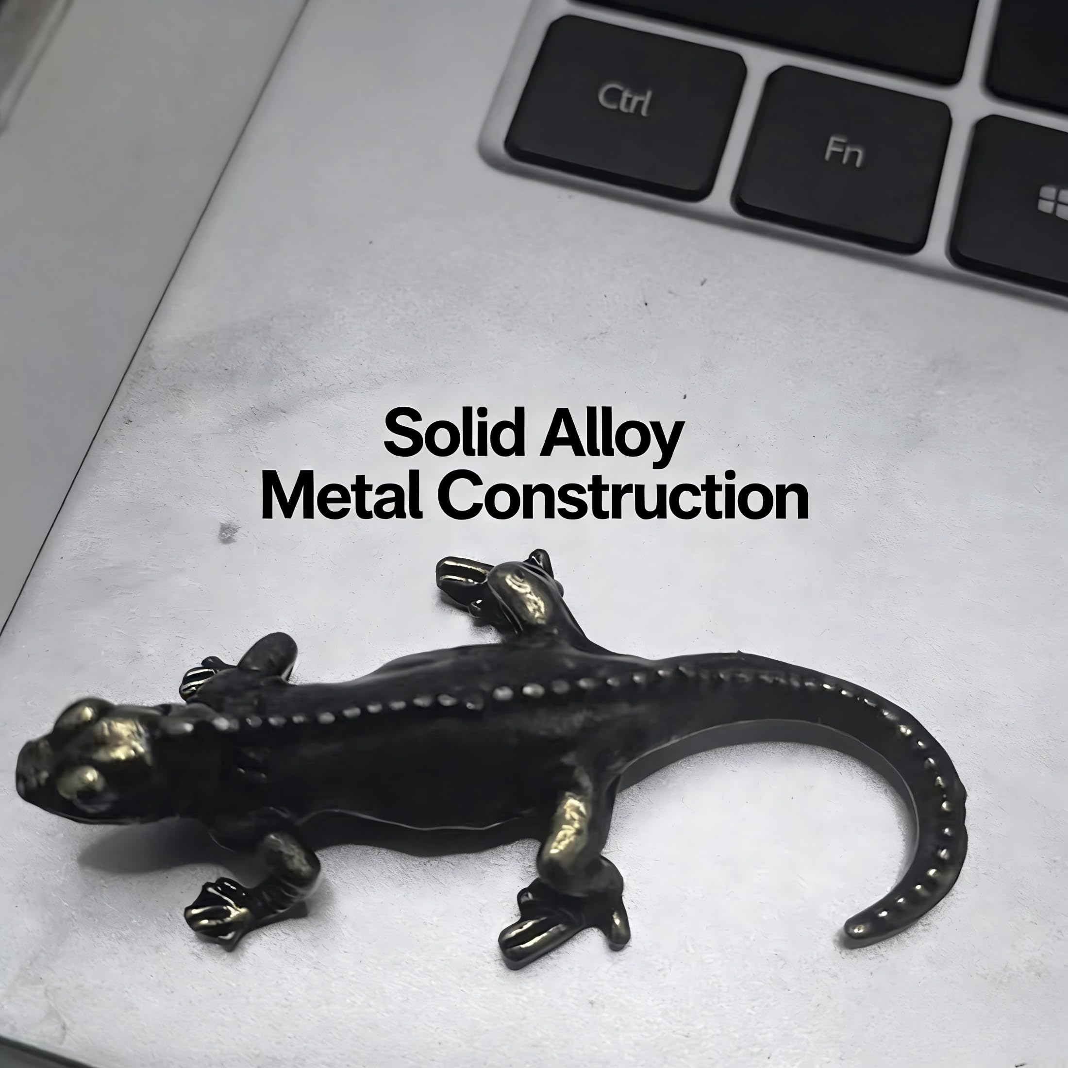 Zestaw 3 metalowych figurek jaszczurek, małe figurki zwierząt ze stopu metali do dekoracji półki na biurko, miniaturowe dekoracyjne rzeźby gadów do domowego biu