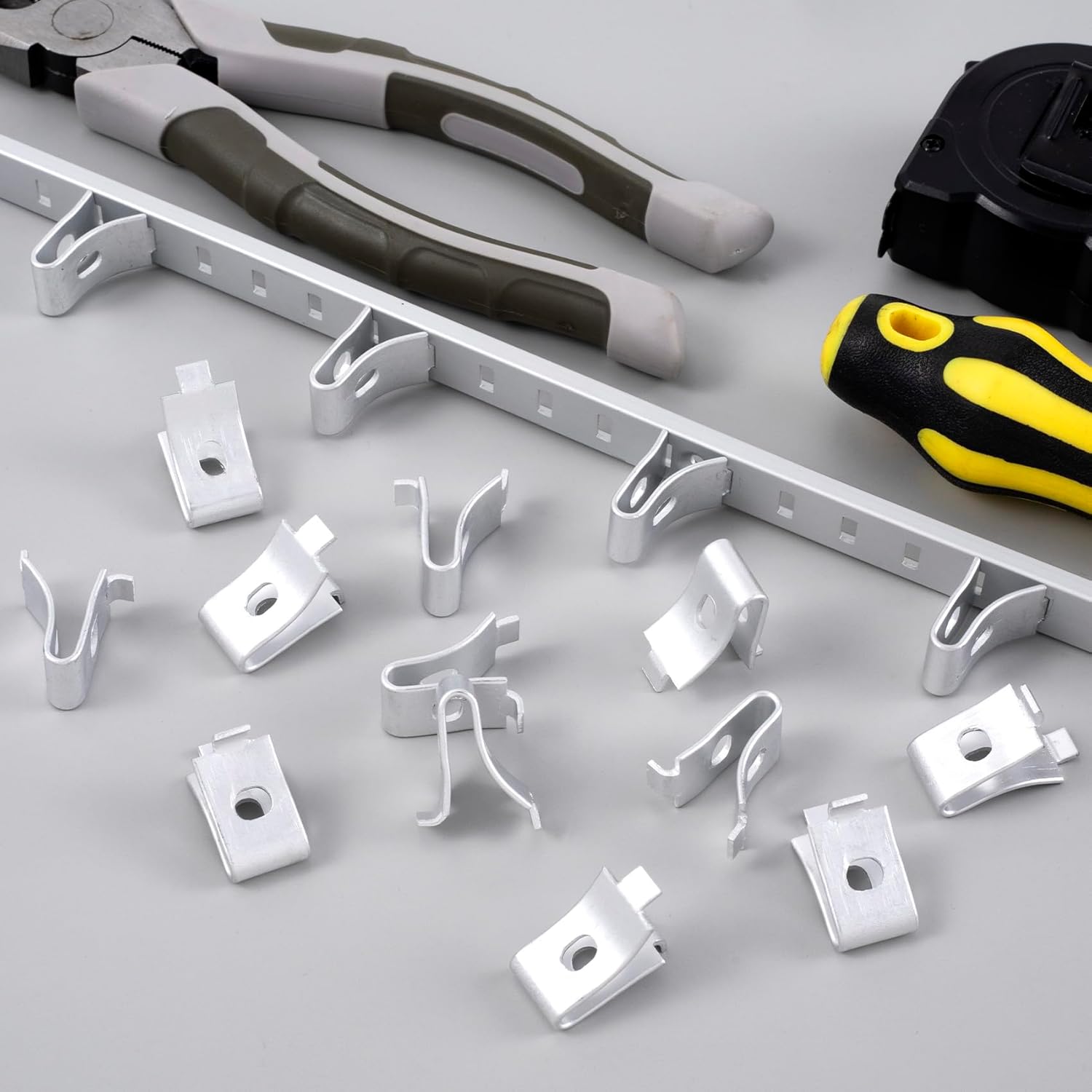 40pcs Cabinet Shelf Clips, Metal Adjustable Shelf Bracket Clips, Shelf Pegs, Shelf Support Pins, Pilaster Shelf Support Clip for Metal Shelving -Silver