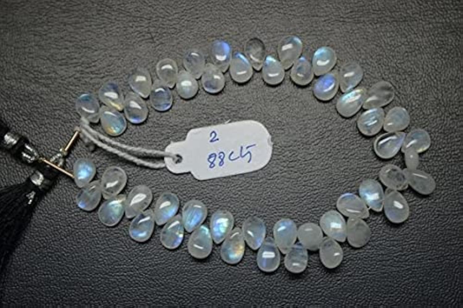 Pierre de lune bleue naturelle en perles briolette 6x9mm pour l'artisanat d'art