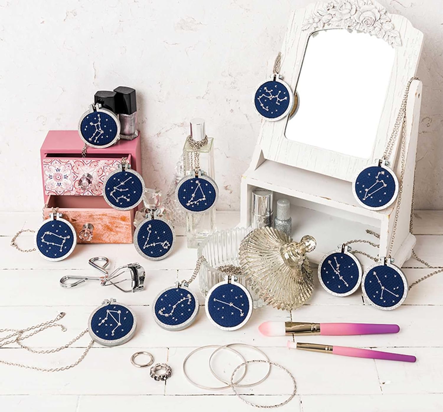 Fun & Funky Cross Stitch: 160+ Designs, 5 Alphabets, 30 Bonus Gift Ideas - Image 6