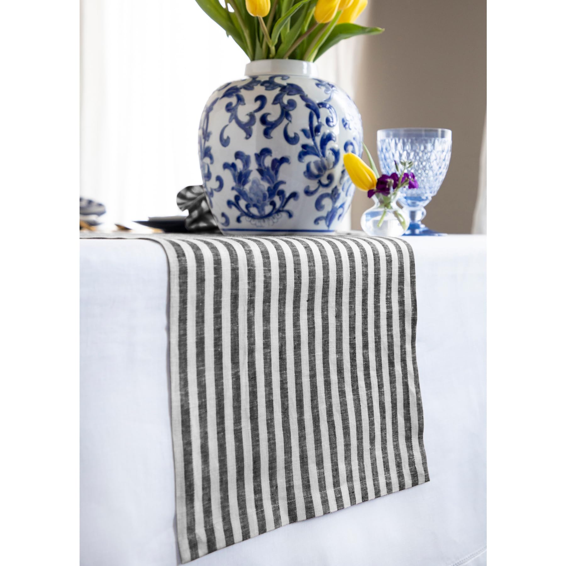 Solino Home Camino de mesa de lino a rayas de 72 pulgadas de largo, 100 % lino puro, color blanco y negro, 35,5 x 183 cm, ideal para comedor, boda, fiestas, primavera, día de la madre, Pascua, rayas