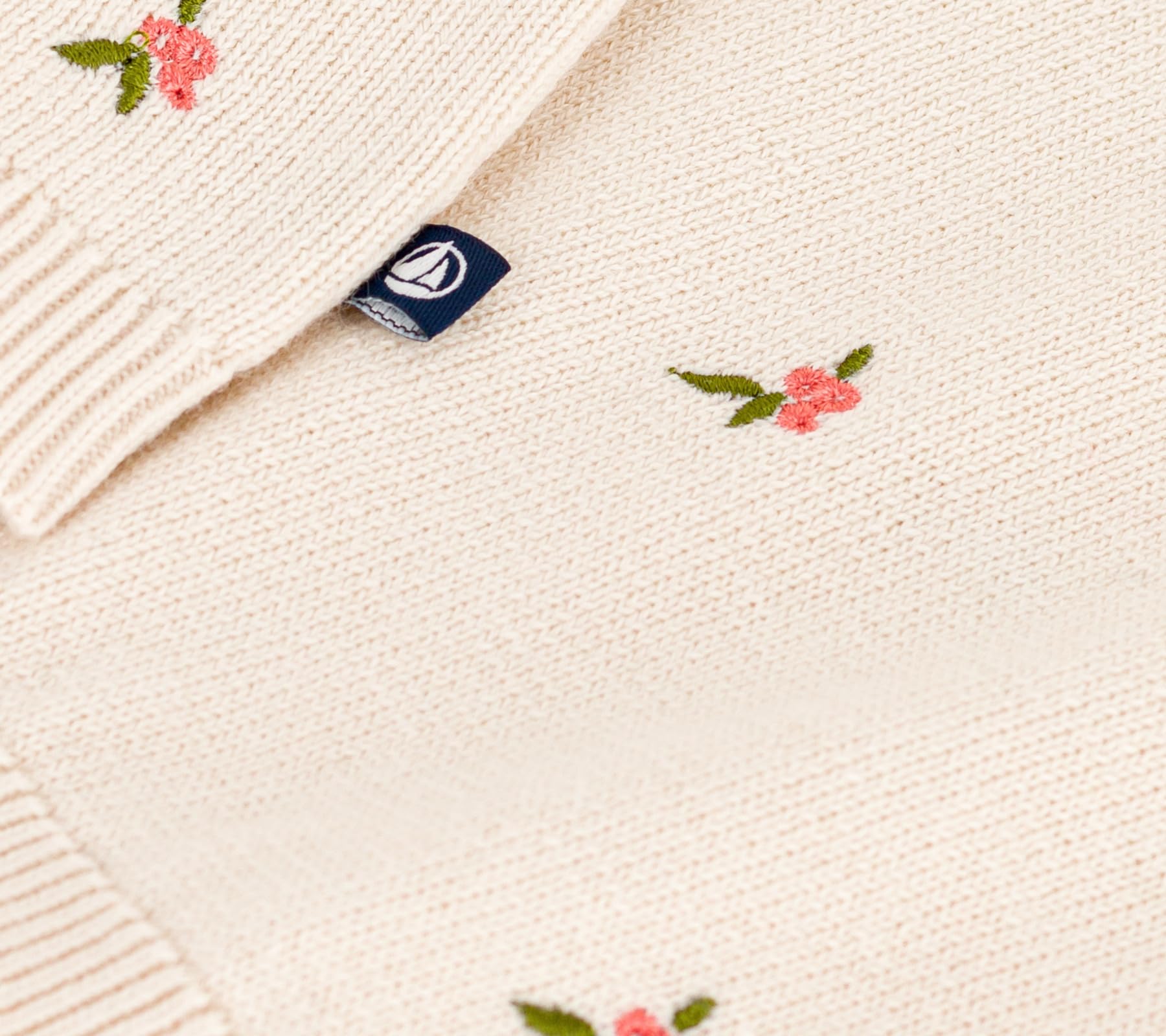 Petit Bateau Sweter dziecięcy z wełny i bawełny z haftowanymi kwiatami