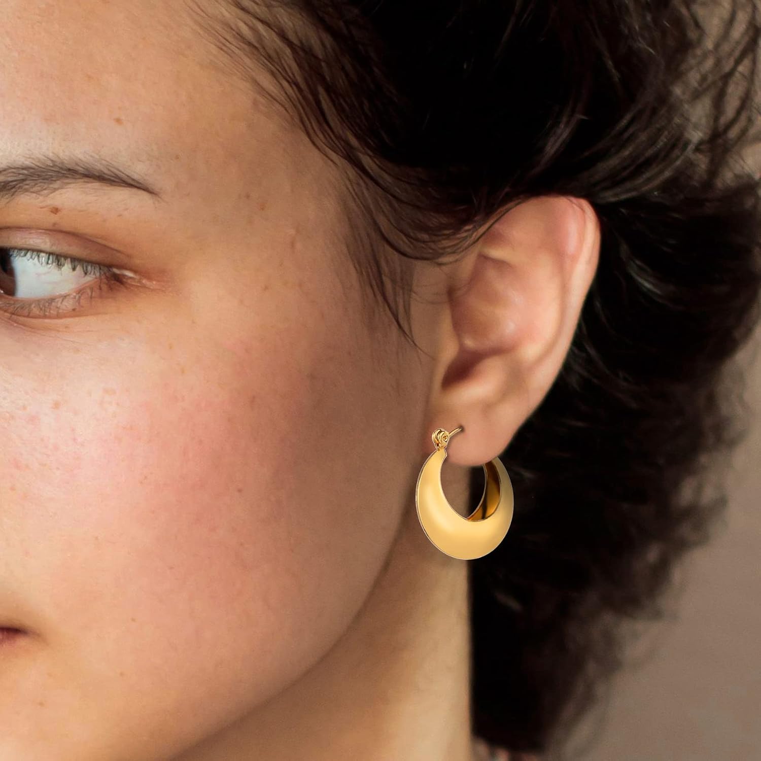 14K Gold Plated Hoop Earrings for Women, Hypoallergenic Chunky Gold Plating Hoop Earrings Multipack, Lightweight Twisted Huggie Hoops Earring Set Jewelry for Gifts - Image 3