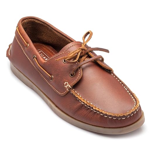 25 Old Money Outfits for Men: Timeless Style Guide Boat Shoes