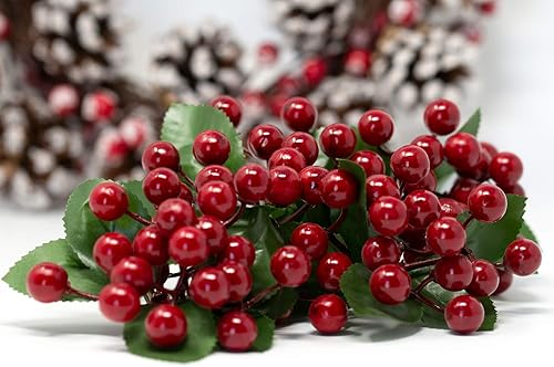 Miniatura 4 de BANBERRY DESIGNS Púas navideñas de bayas rojas – Aerosoles de bayas con hojas verdes – Aproximadamente 18 bayas en cada racimo de tallo –