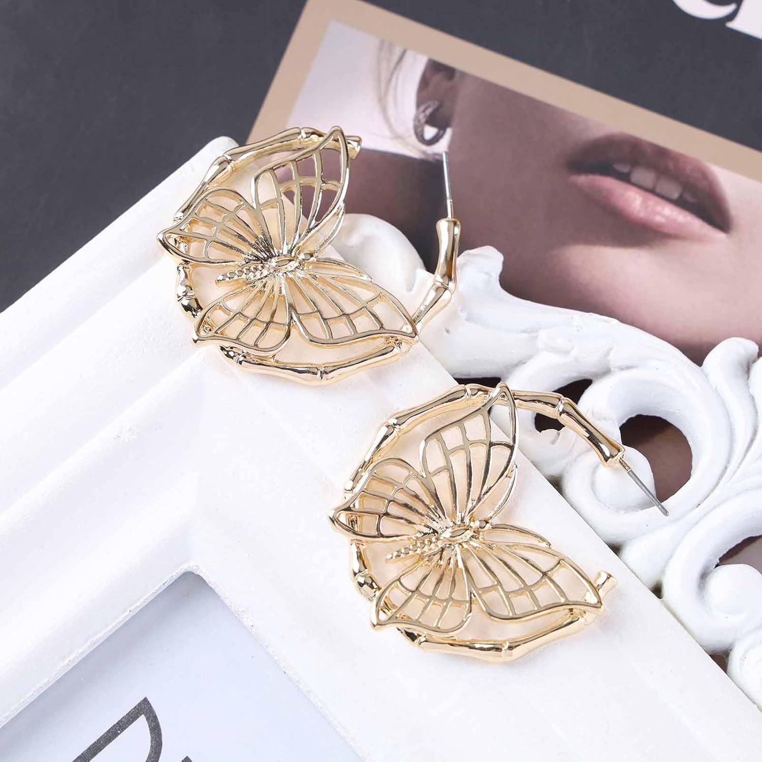 Vintage Hollow Butterfly Drop Earrings Bamboo Hoop Dangle Earrings Gold Open Butterfly Earrings Bamboo Circle Stud Earrings Jewelry for Women - Image 6