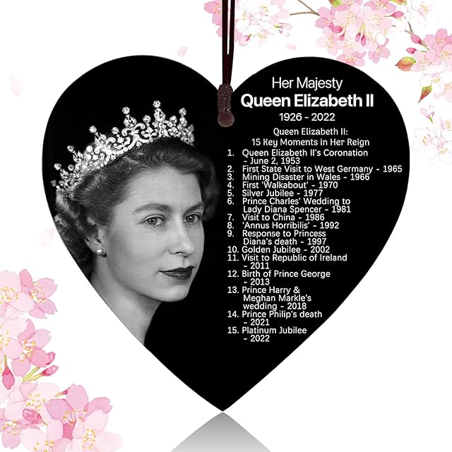 Queen Elizabeth II Hanging Ornaments,Queen Elizabeth II Commemorative Memorial 1926-2022 White Heart Hanging Plaque Wooden Hanging Hearts Christmas Xmas Tree Decoration Bauble