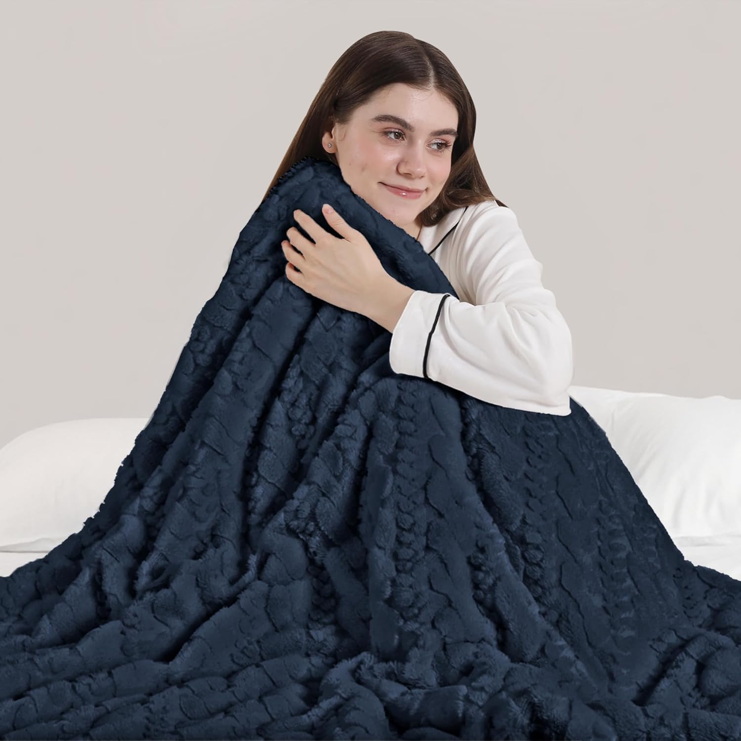 ESTINGO Queen Electric Blanket Dual Control, Faux Fur Heated Blanket Queen with 6 Heating Levels & 1-10 Hours Auto Off, Machine Washable & ETL Certified, 84"x90" Navy Blue