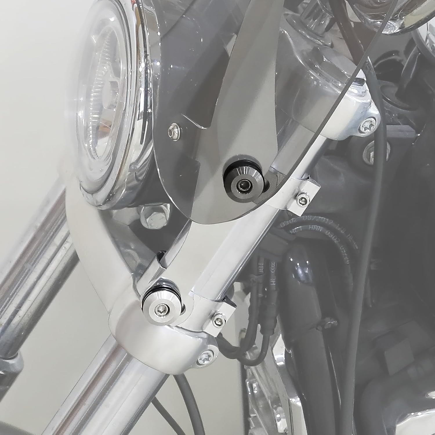 Green-L 49mm Windshield Windscreen Clamps Fit for Harley Softail Standard 2020-2023 Street Bob 2018-2023 Low Rider 2014-2020