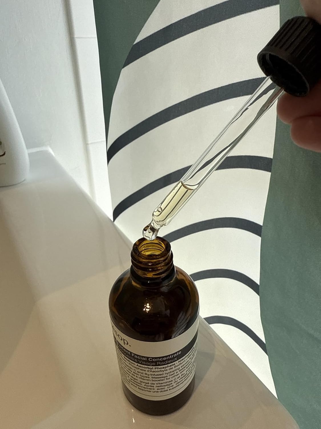 Aesop Lucent Facial Concentrate | Lightweight Vitamin C Facial Serum for Replenished, Hydrated, and Balanced Skin | 2.1 Oz