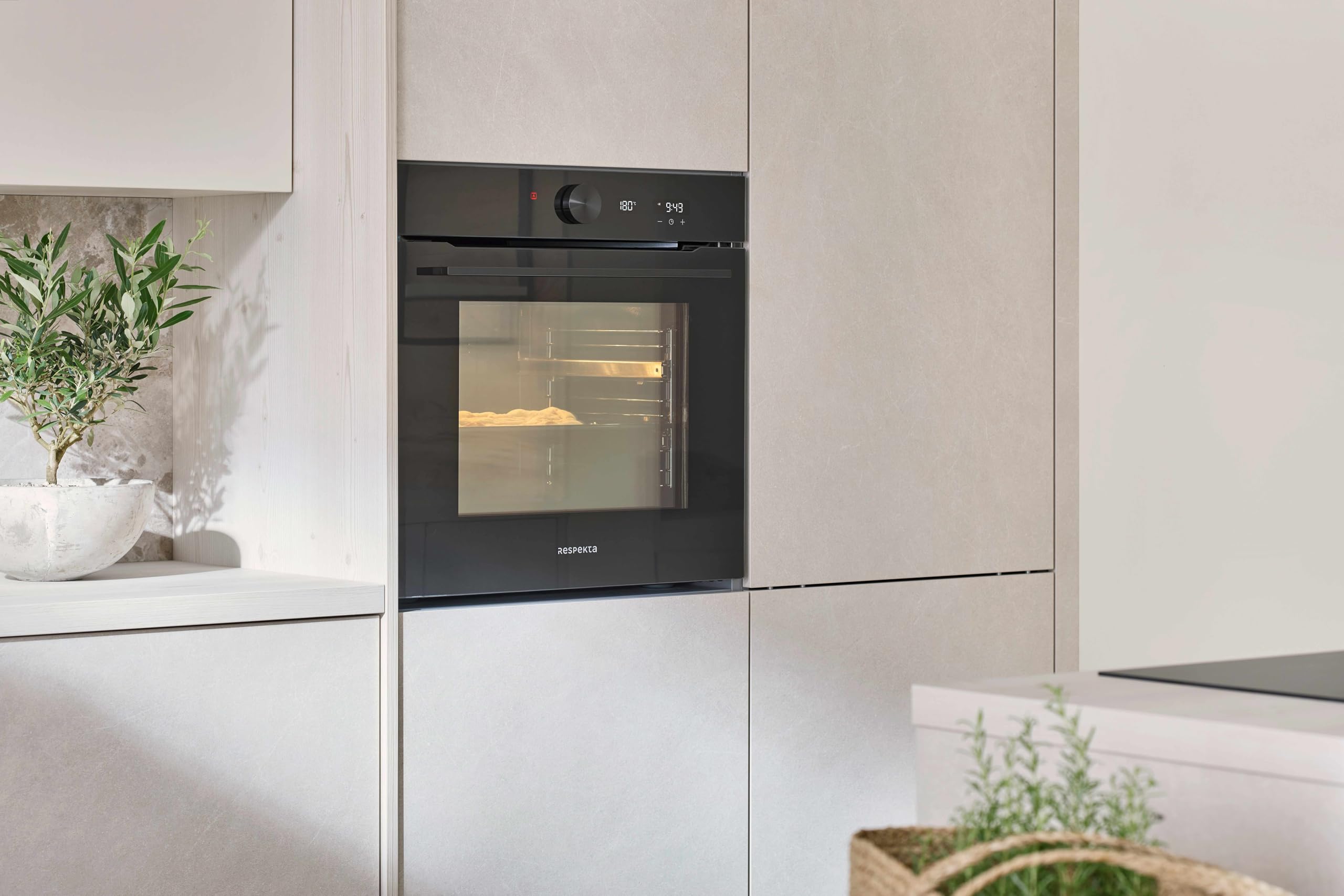 Respekta Glas-Einbaubackofen autark AB900-19 in schwarz/A+ / 71 Liter Garraum / 14 Beheizungsarten/Vierfachverglaste Tür/Pyrolyse-Reinigung und Airfry Funktion/Inkl. Airfry-Grillblech