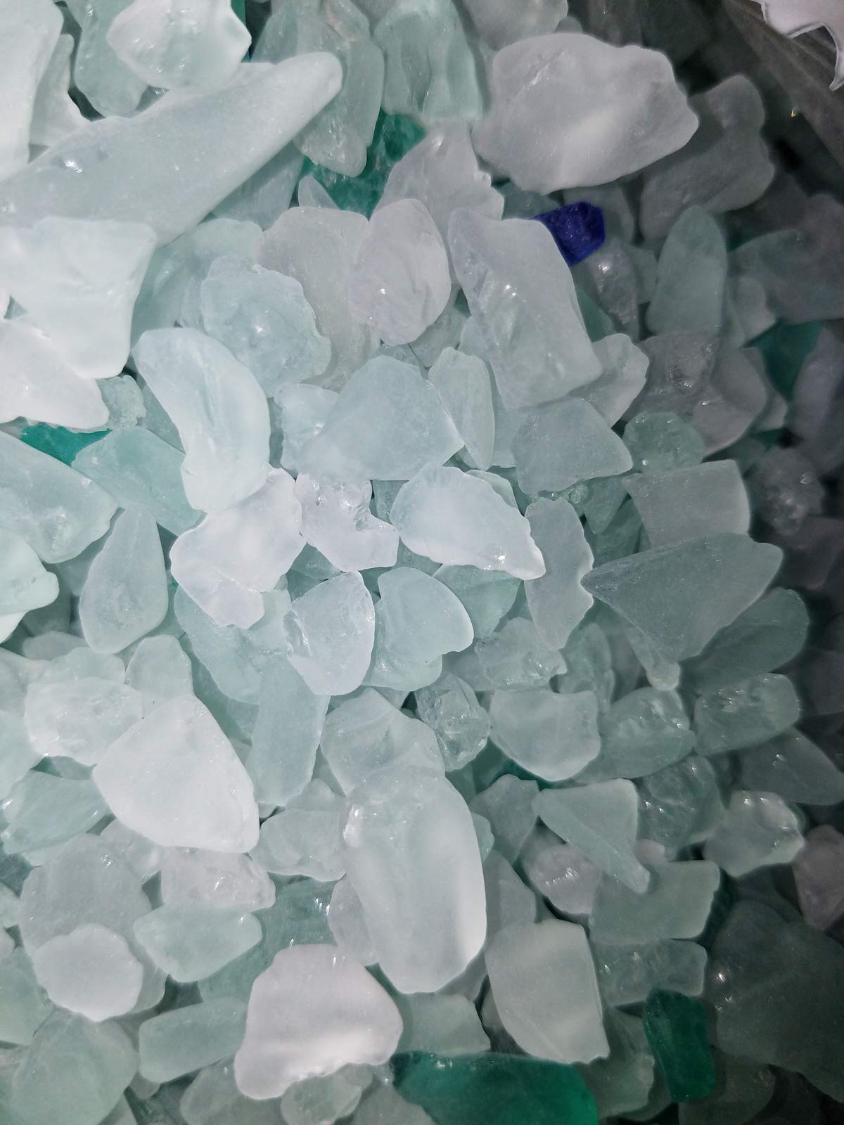 glass Aquarium Gravel 100% Recycled Smooth Green Clear Crystal Color 10 pounds Non Fading