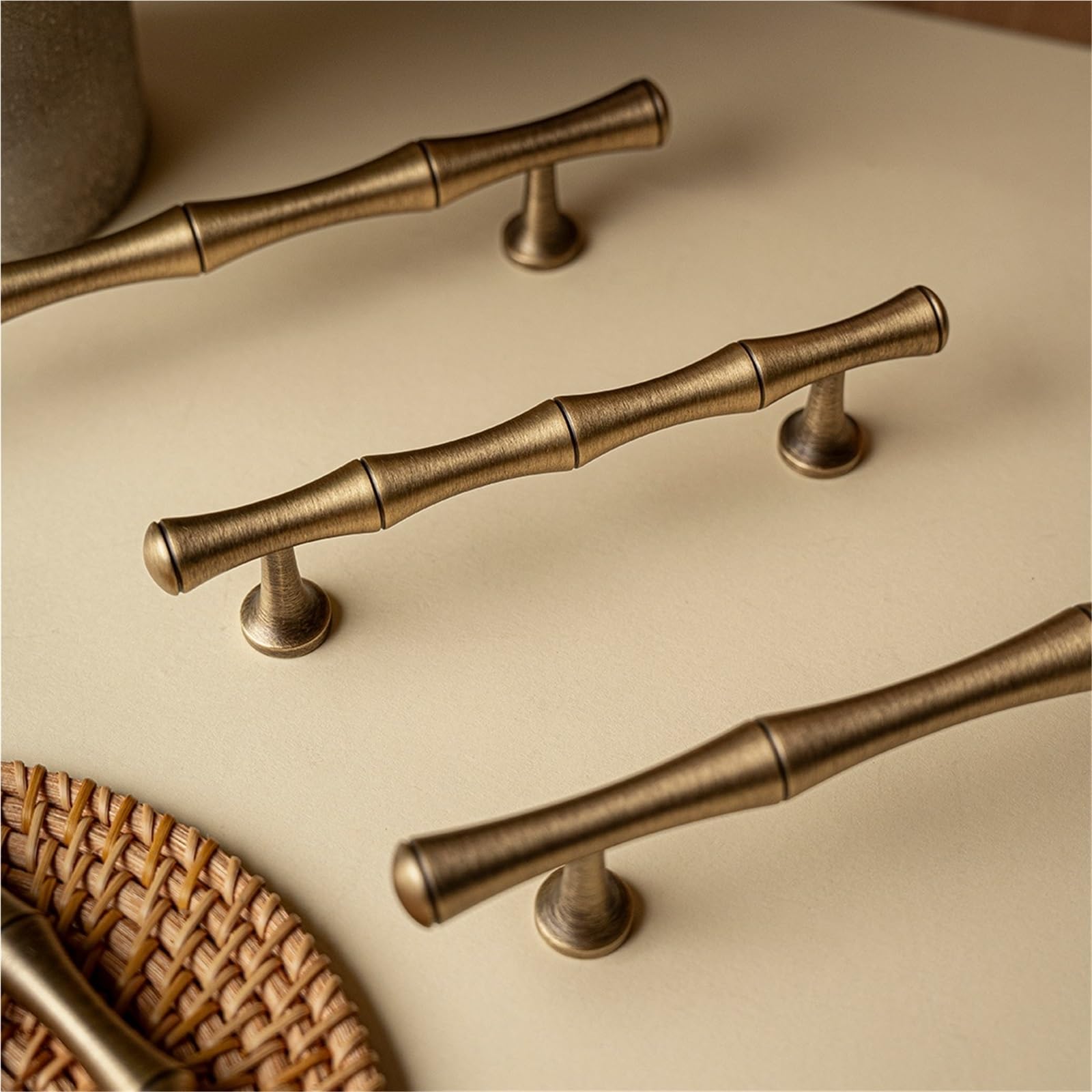 2 pezzi Maniglia for mobili in ottone anticato massiccio, pomello for cassetti e armadietti da cucina(96mm)