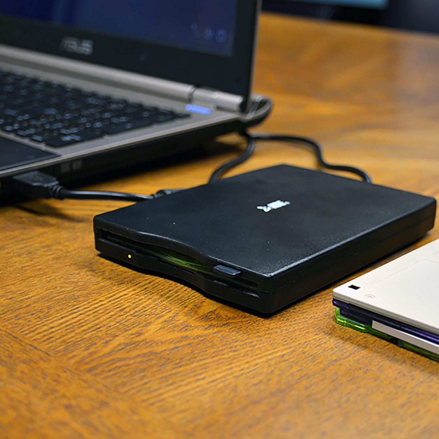 HDE External USB 1.44 MB 3.5” Floppy Disk Drive