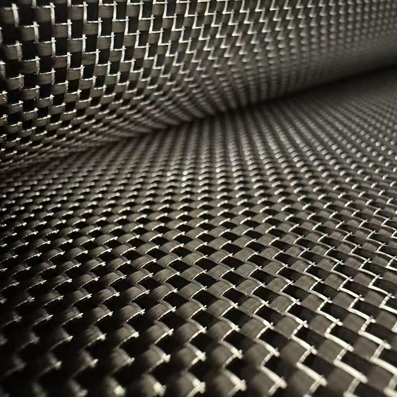 Premium 3K 200gsm Metal Wire Carbon Fiber Cloth, 2x2 Twill, Red/Gold/Green/Blue Reflective Hybrid Fabric (Silver Silver, 100cm x 30cm)