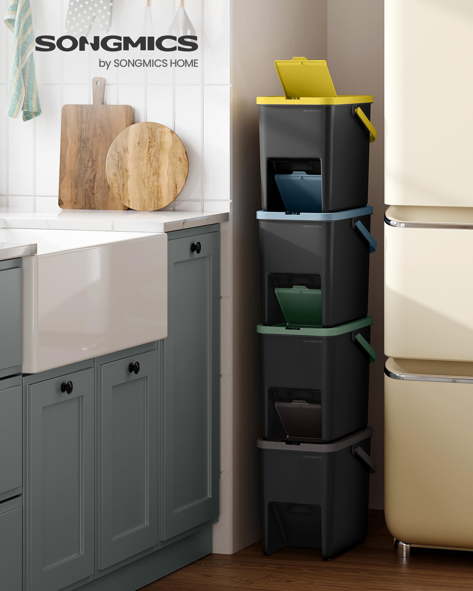 SONGMICS Cubo de Basura, Juego de 4 Cubos Apilables, Papeleras, 20 L Cada, Sistema de Separación Residuos, Tapas Apertura a Presión, Pegatinas, Almacenaje, Amarillo, Azul, Marrón y Verde LTB760BZ01