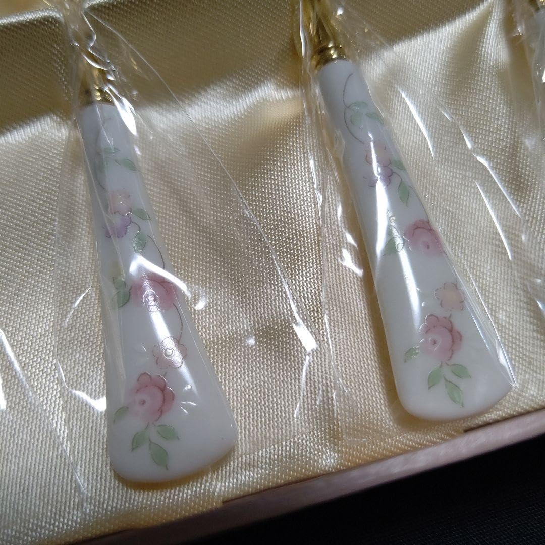マミコさま専用！ノリタケ キューティーローズ フォーク5本とスプーン