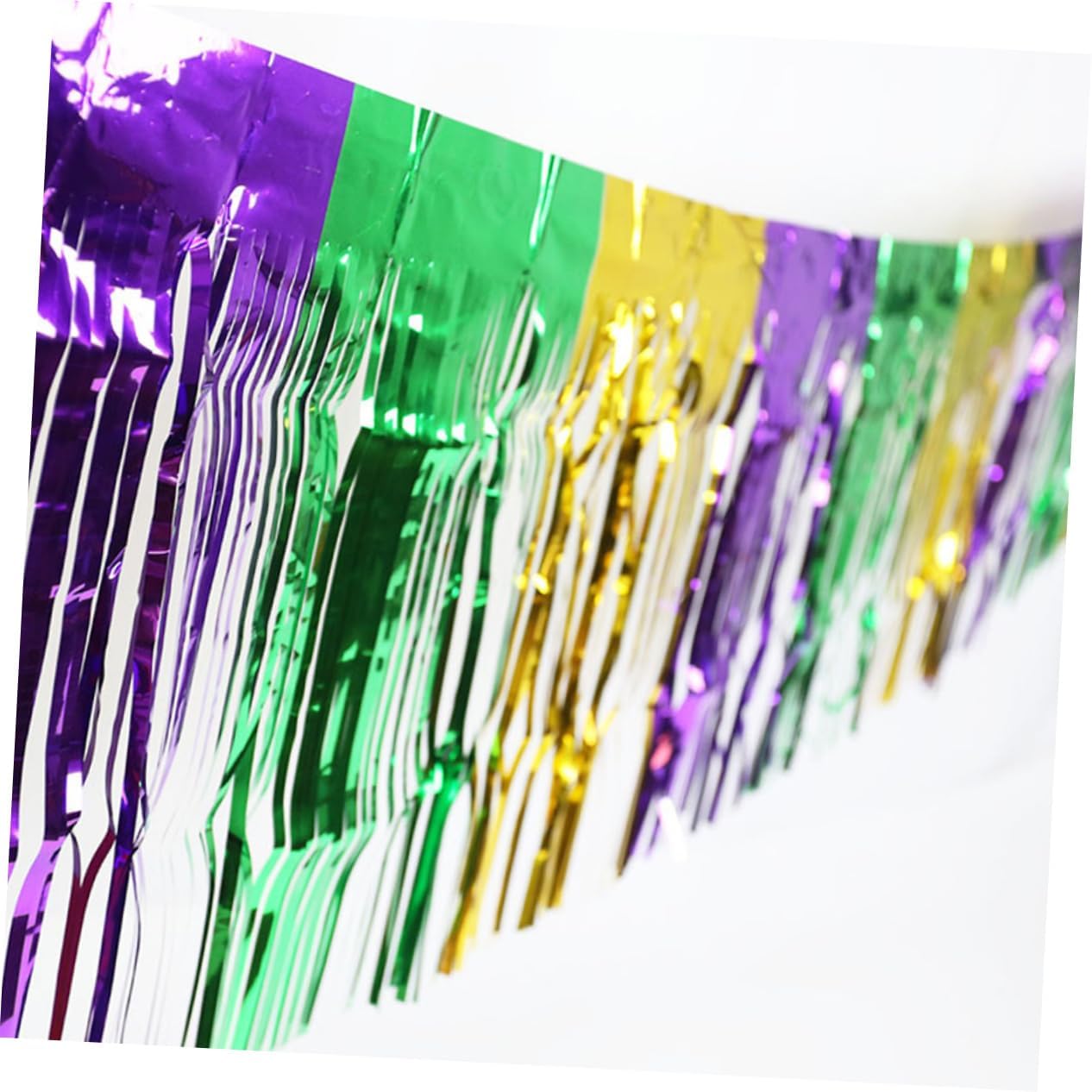 3pcs Tinsel Table Skirt for Parties Shiny Fringe Table Decoration for Weddings Birthdays and Carnival Events Easy to Use Lightweight and Party Prop
