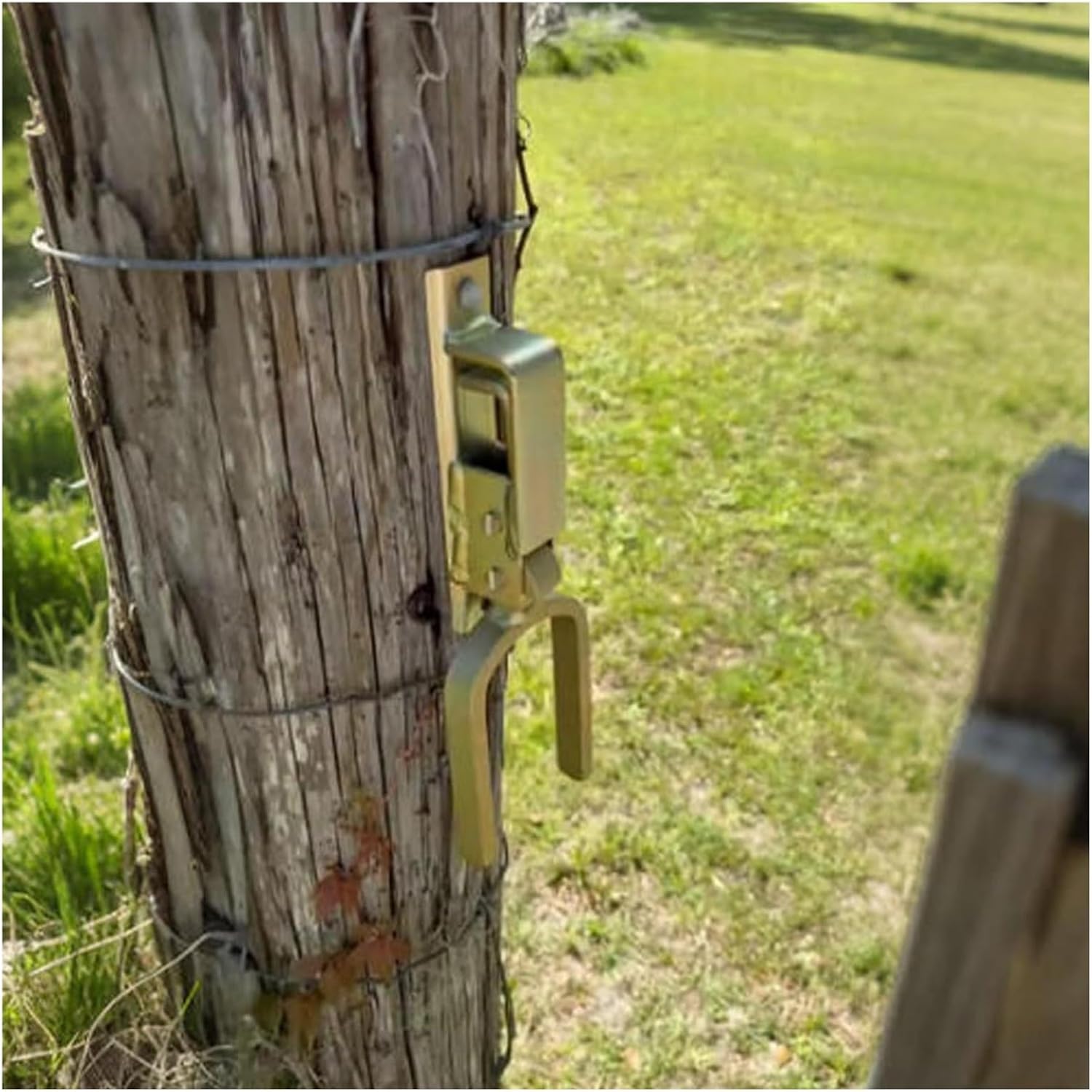 Instant Locking Gate Latch Self Closing Heavy Duty Spring Loaded Gate Latch Lock for Farm Ranch Shed Barn Garage Fence Door Security Outdoor