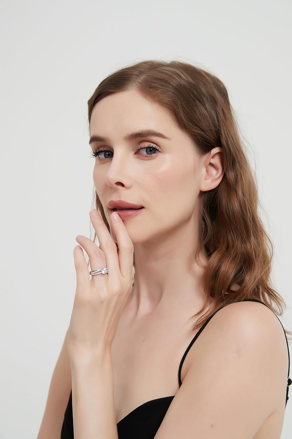 THELANDA Genuine Moissanite or Simulated 1CT Round Brilliant Cut Diamond Sterling Silver Crossover Infinity Promise Ring Engagement Ring For Her - Image 6